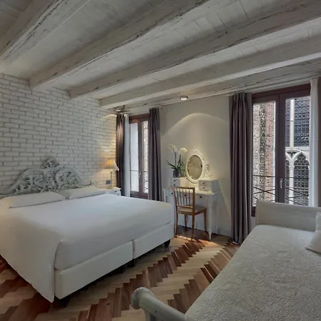 Bed and breakfast Bloom Settimo Cielo 3*
