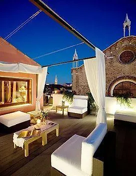 Bed and breakfast Bloom Settimo Cielo 3*