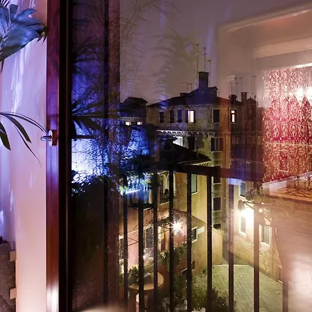 Bed and breakfast Bloom Settimo Cielo 3*