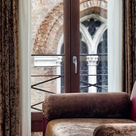 Bloom Settimo Cielo 4* Venice