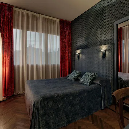 Bloom Settimo Cielo 4* ונציה