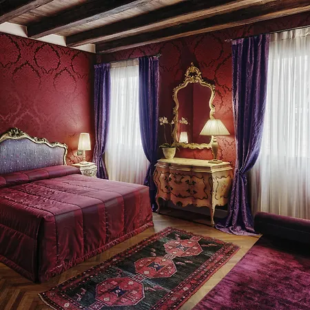 לינה וארוחת בוקר Bloom Settimo Cielo 4*